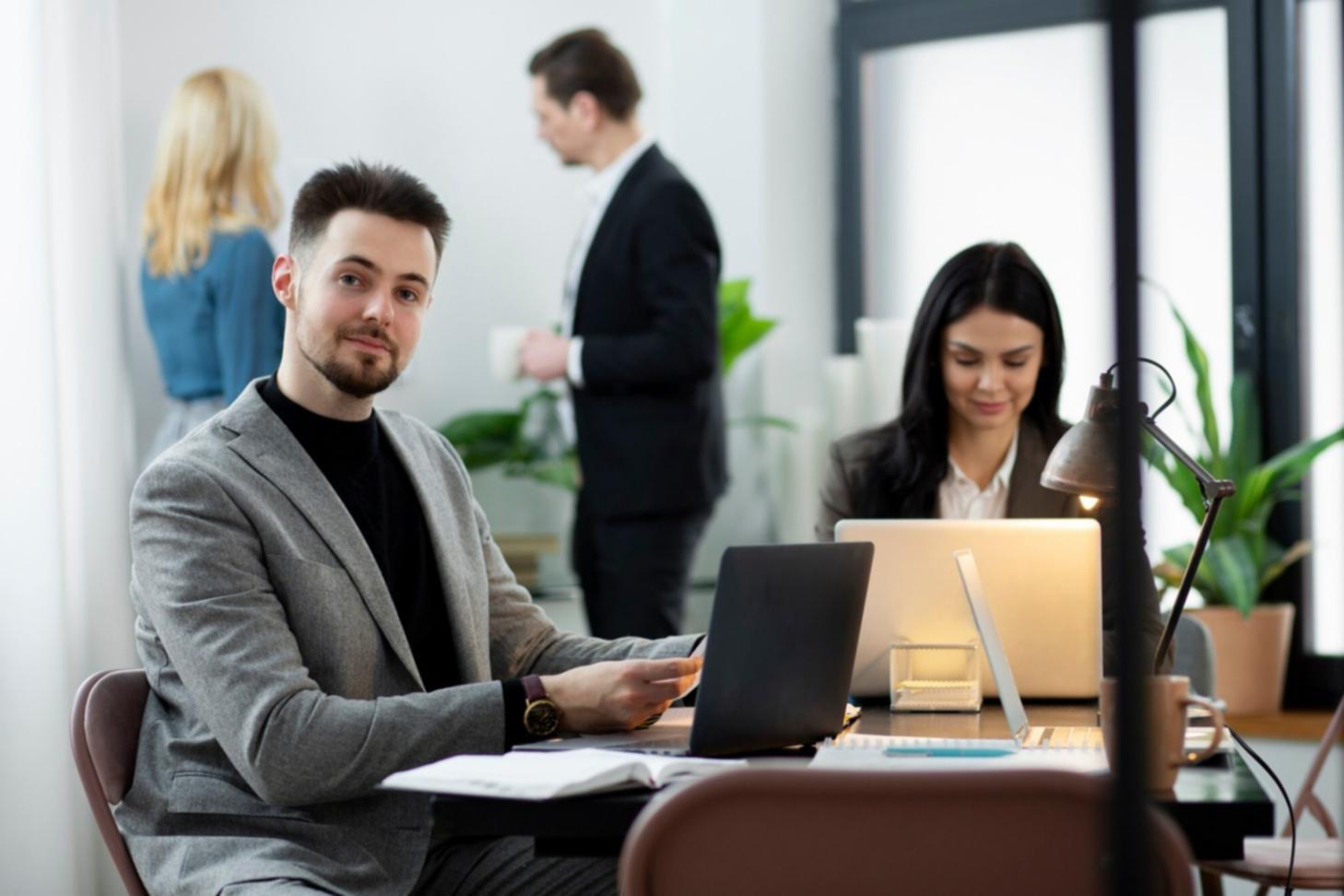 Casi studio reali di previsione aziendale e analisi finanziaria